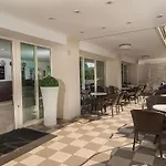 Hotel Niagara